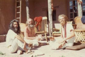 ram dass and bhagavan das sitting