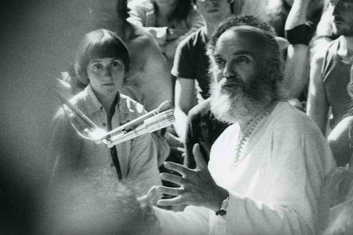 ram dass lecturing in 1960's