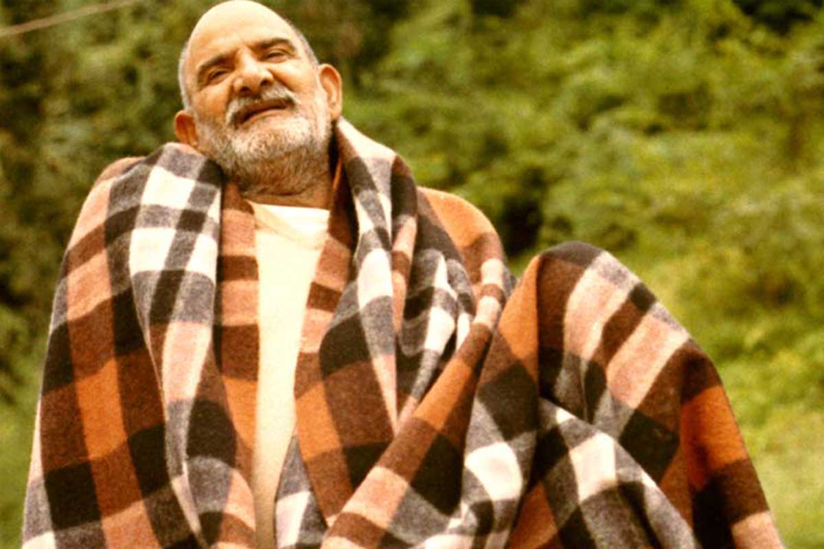 neem karoli baba looking up