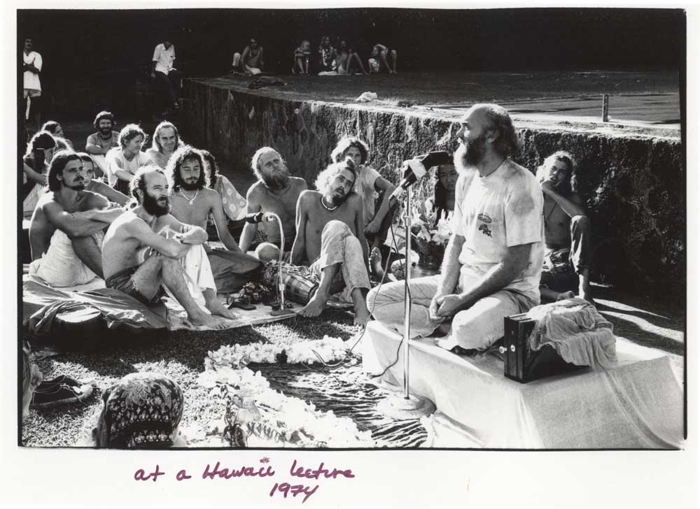 Ram-Dass-Lecture-Hawaii-1974-Love-Serve-Remember-Foundation